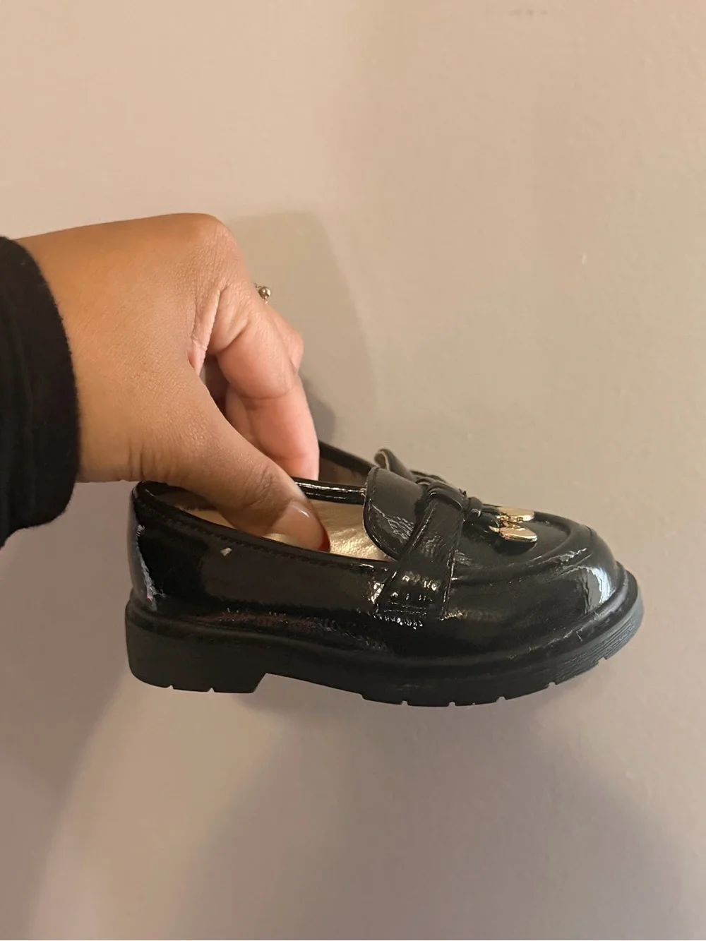 The Children's Place Black Patent Loafers with Gold Heart Accent